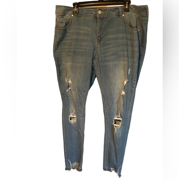 Est 1948 Denim jeans distressed  Sz 16W Curvy Length is 29 1/2” - Picture 1 of 4